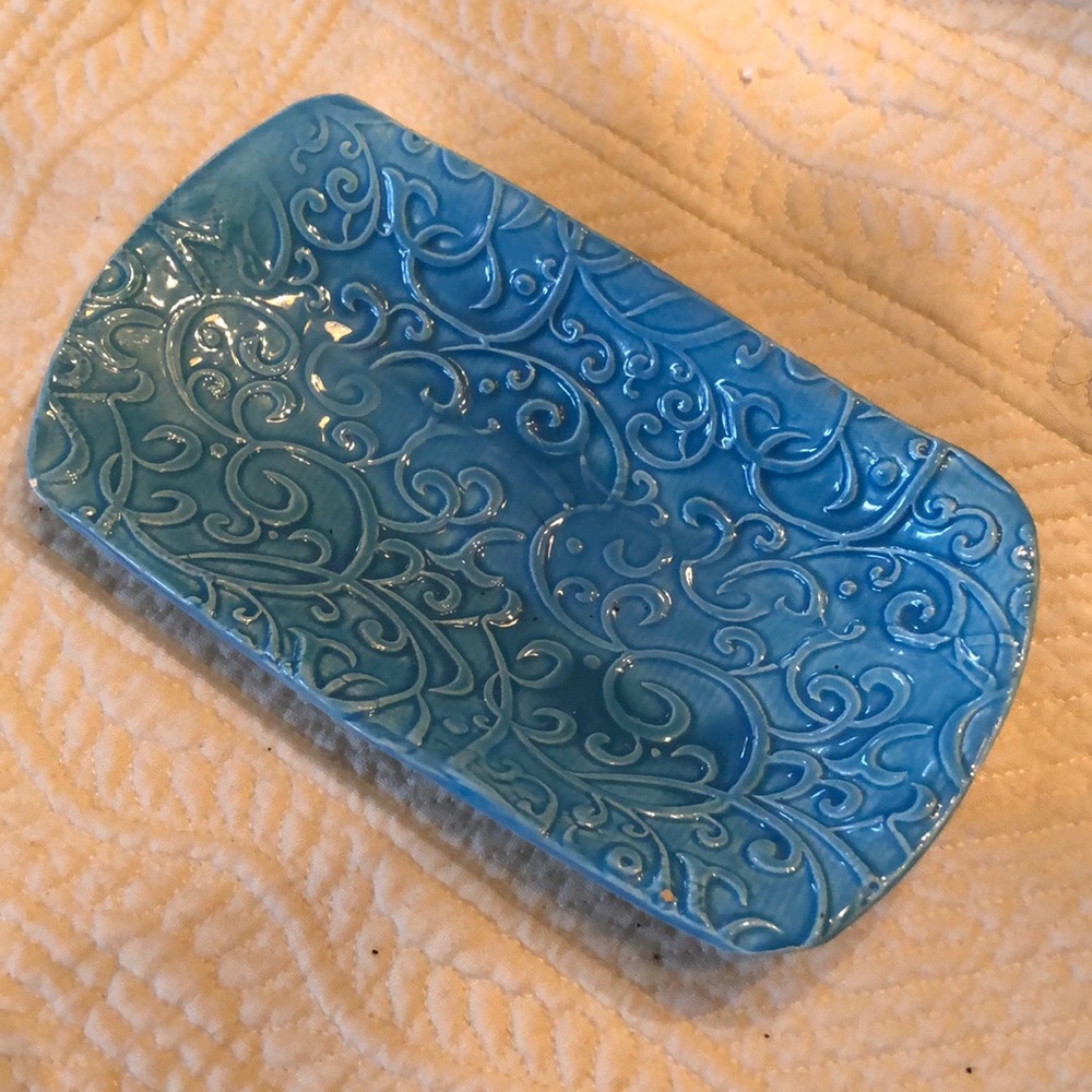 Handpainted glaze turquoise raised classic swirl design trinket / soap dish